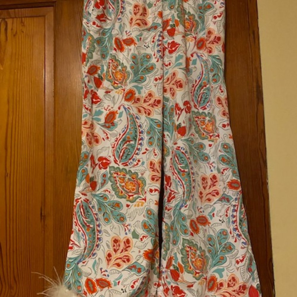 Entro feather trimmed pants, size large, nwt